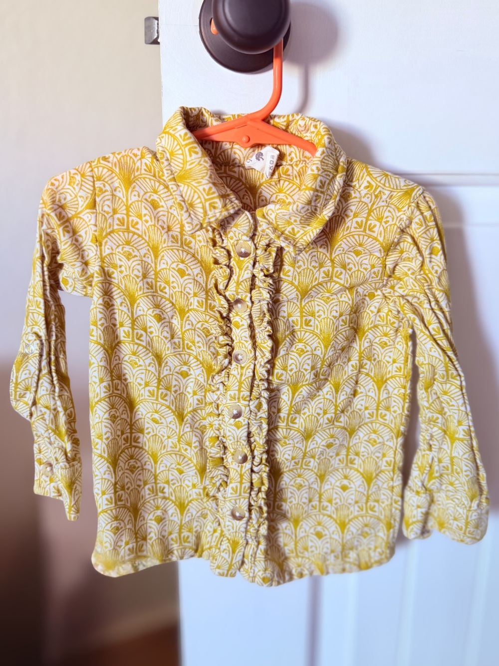 kate quinn Organic Snap-Front Ruffle Shirt Art Deco Fan Print Mustard 2T